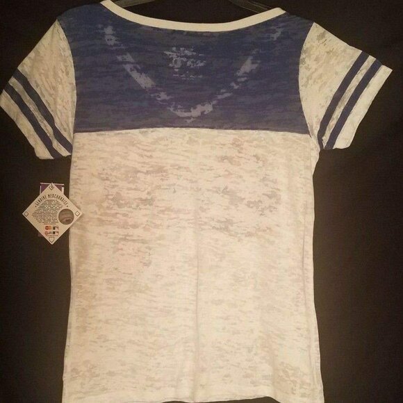 Touch by Alyssa Milano Chicago Cubs G-111 V-Neck T-Shirt - Large - Picture 5 of 9